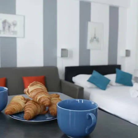 Bnbnook - Cozy Steps From Trocadero & Arc Paris